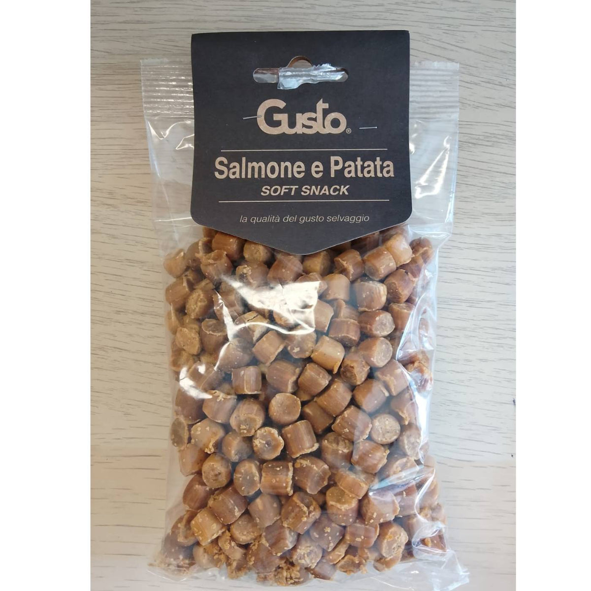 Gusto Bocconcini Premi Snack per Cani Semi Umidi Salmone e Patate
